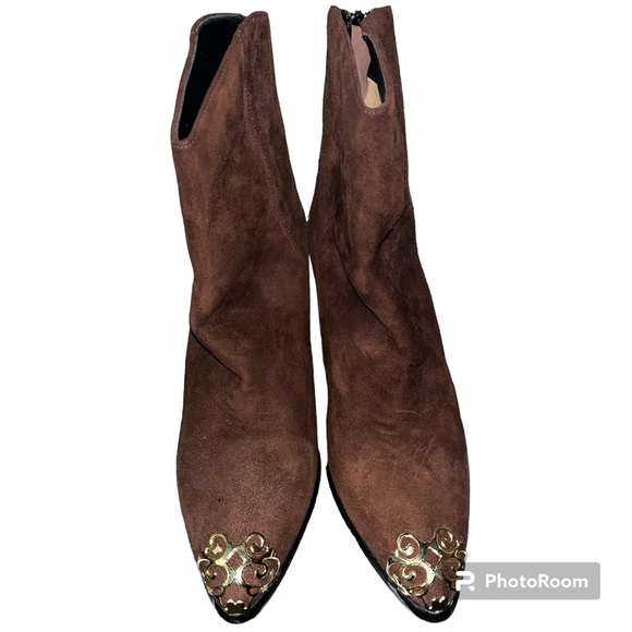NWT/NIB Jasmin low heel brown suede shoe boots with gold toe and heel, size 6.5 - Picture 2 of 13